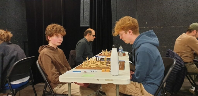 Paul (à gauche) Open FIDE de Brest - le bilan 15
